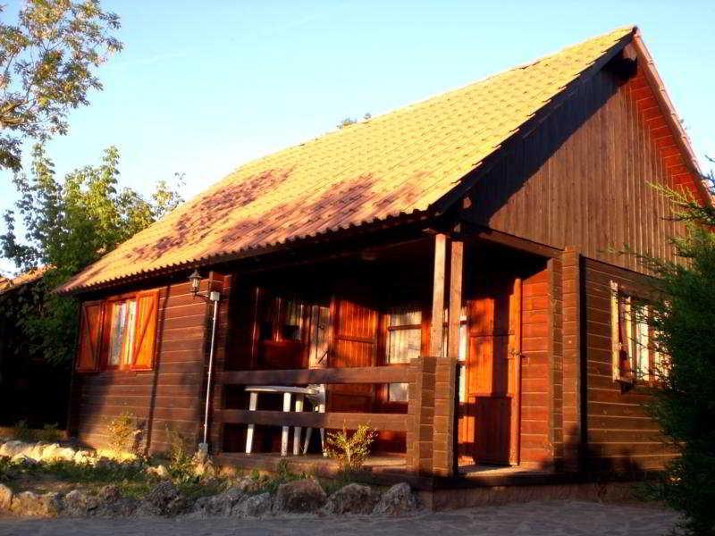 Отель Camping Prades Park Экстерьер фото